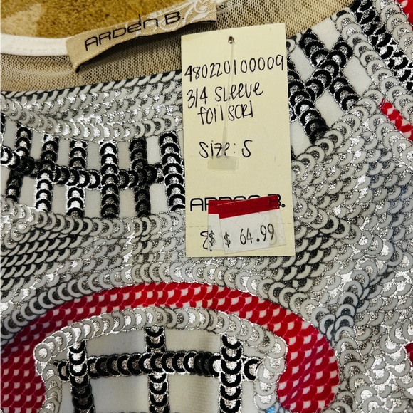 New with tags! Bright & Beautiful Body con dress! - Picture 3 of 5